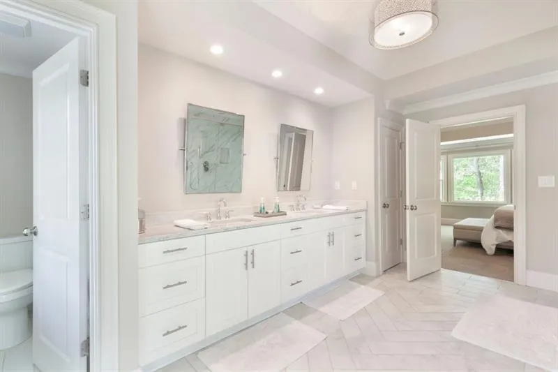 9970 Huntcliff Trace, Sandy Springs, Georgia 30350, 6 Bedrooms Bedrooms, ,5 BathroomsBathrooms,Residential,Sold,9970 Huntcliff Trace,6893621