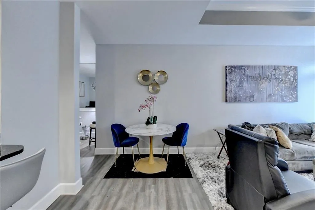 325 E Paces Ferry Road Ne Unit 710, Atlanta, Georgia 30305, 1 Bedroom Bedrooms, ,1 BathroomBathrooms,Residential,For Sale,325 E Paces Ferry Road Ne Unit 710,7628810