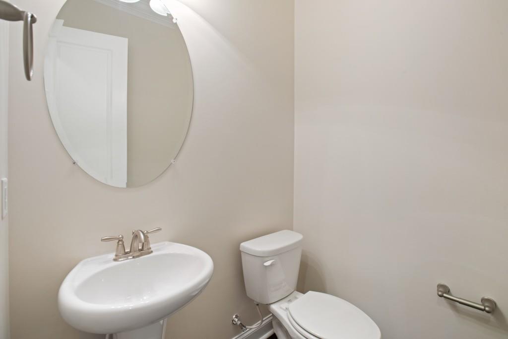 130 Austin Drive, Atlanta, Georgia 30328, 4 Bedrooms Bedrooms, ,2 BathroomsBathrooms,Residential,Sold,130 Austin Drive,7269239