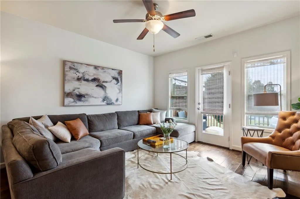 7540 Stoneridge Drive, Sandy Springs, Georgia 30328, 3 Bedrooms Bedrooms, ,3 BathroomsBathrooms,Residential,Sold,7540 Stoneridge Drive,7065125