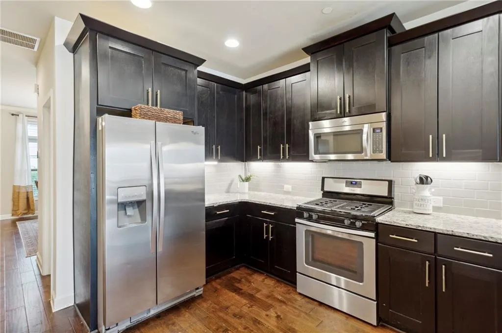 7540 Stoneridge Drive, Sandy Springs, Georgia 30328, 3 Bedrooms Bedrooms, ,3 BathroomsBathrooms,Residential,Sold,7540 Stoneridge Drive,7065125