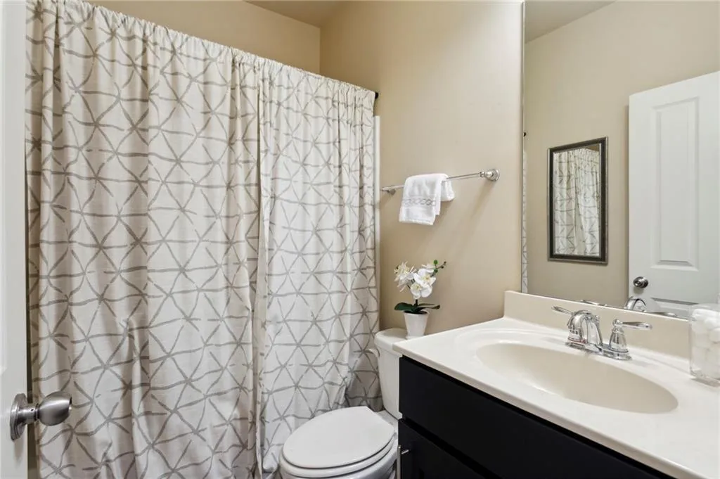 7540 Stoneridge Drive, Sandy Springs, Georgia 30328, 3 Bedrooms Bedrooms, ,3 BathroomsBathrooms,Residential,Sold,7540 Stoneridge Drive,7065125