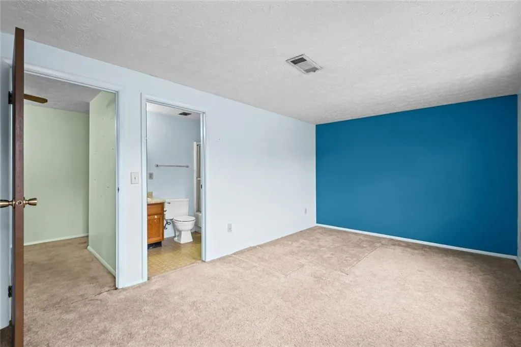 8843 Applegate Lane, Atlanta, Georgia 30350, 2 Bedrooms Bedrooms, ,2 BathroomsBathrooms,Residential,Sold,8843 Applegate Lane,7704725