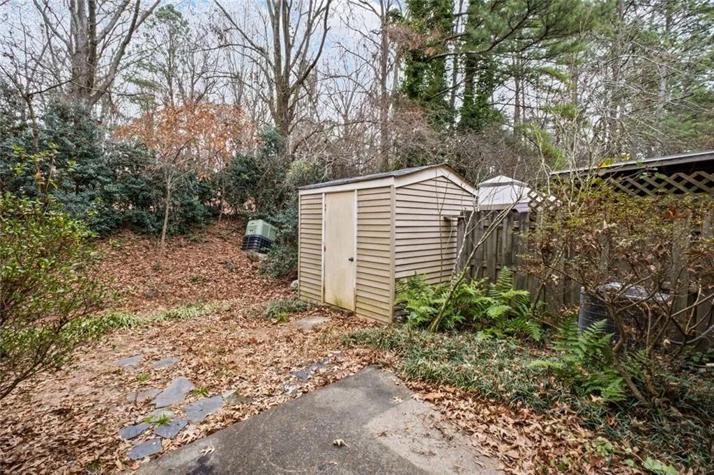 8843 Applegate Lane, Atlanta, Georgia 30350, 2 Bedrooms Bedrooms, ,2 BathroomsBathrooms,Residential,Sold,8843 Applegate Lane,7704725
