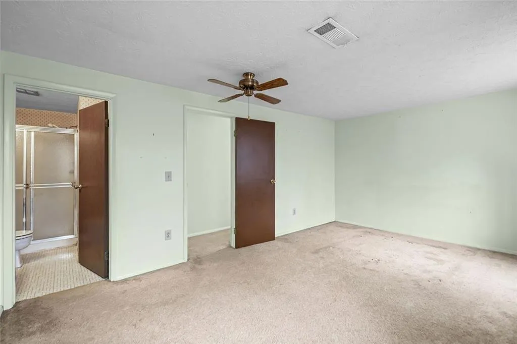 8843 Applegate Lane, Atlanta, Georgia 30350, 2 Bedrooms Bedrooms, ,2 BathroomsBathrooms,Residential,Sold,8843 Applegate Lane,7704725