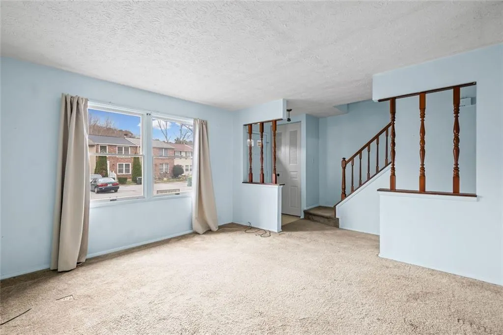 8843 Applegate Lane, Atlanta, Georgia 30350, 2 Bedrooms Bedrooms, ,2 BathroomsBathrooms,Residential,Sold,8843 Applegate Lane,7704725