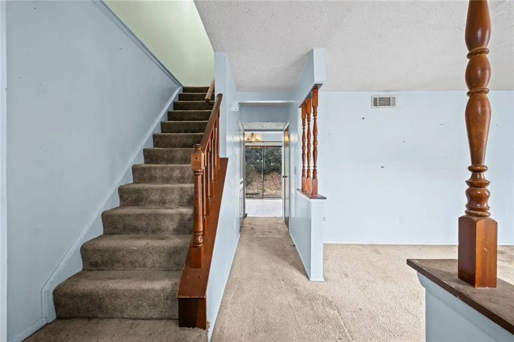 8843 Applegate Lane, Atlanta, Georgia 30350, 2 Bedrooms Bedrooms, ,2 BathroomsBathrooms,Residential,Sold,8843 Applegate Lane,7704725
