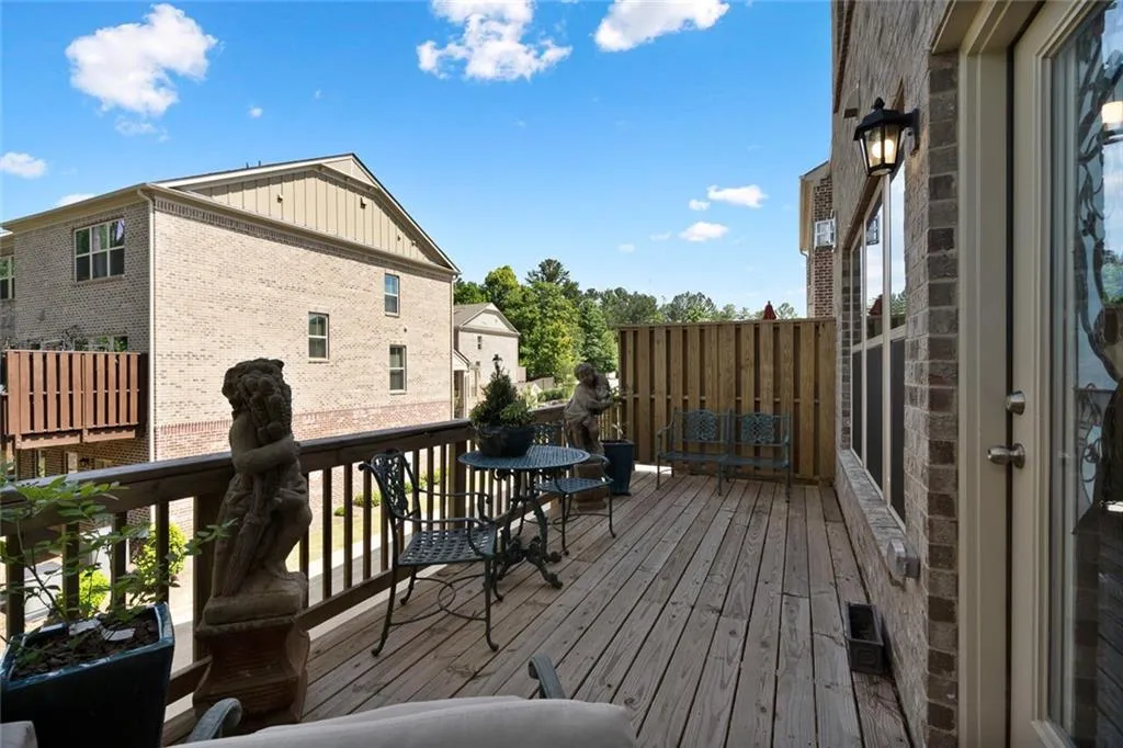 354 Provenance Drive, Sandy Springs, Georgia 30328, 4 Bedrooms Bedrooms, ,3 BathroomsBathrooms,Residential,Sold,354 Provenance Drive,6887590