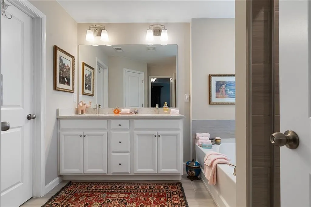 354 Provenance Drive, Sandy Springs, Georgia 30328, 4 Bedrooms Bedrooms, ,3 BathroomsBathrooms,Residential,Sold,354 Provenance Drive,6887590