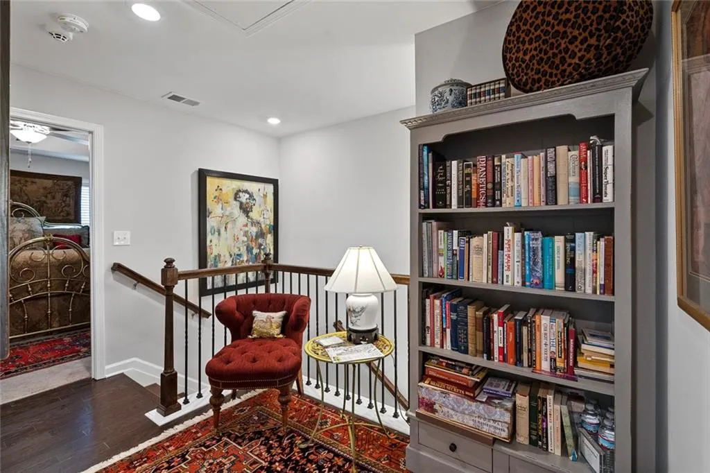 354 Provenance Drive, Sandy Springs, Georgia 30328, 4 Bedrooms Bedrooms, ,3 BathroomsBathrooms,Residential,Sold,354 Provenance Drive,6887590