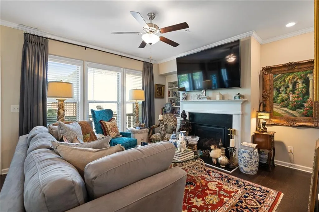 354 Provenance Drive, Sandy Springs, Georgia 30328, 4 Bedrooms Bedrooms, ,3 BathroomsBathrooms,Residential,Sold,354 Provenance Drive,6887590