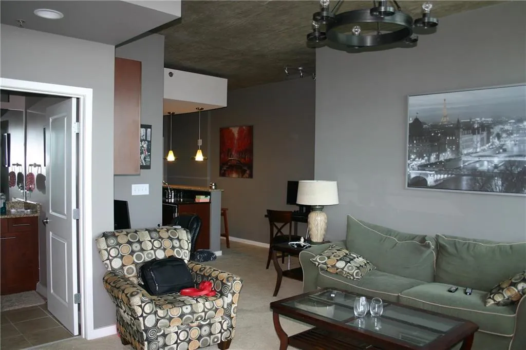 3324 Peachtree Road Ne Unit 1411, Atlanta, Georgia 30326, 1 Bedroom Bedrooms, ,1 BathroomBathrooms,Residential,Sold,3324 Peachtree Road Ne Unit 1411,5662787