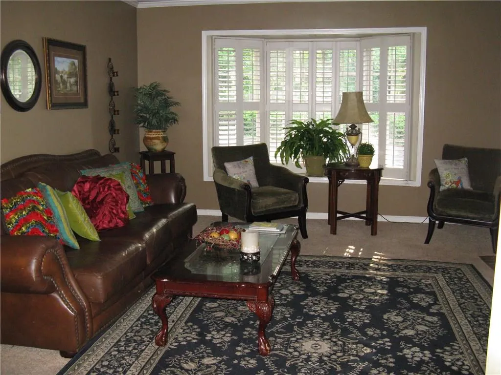 6520 Roswell Road Unit 50, Sandy Springs, Georgia 30328, 2 Bedrooms Bedrooms, ,1 BathroomBathrooms,Residential,Sold,6520 Roswell Road Unit 50,5646942