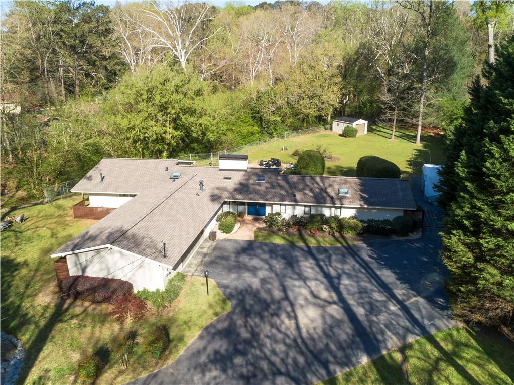 Birds eye view of property