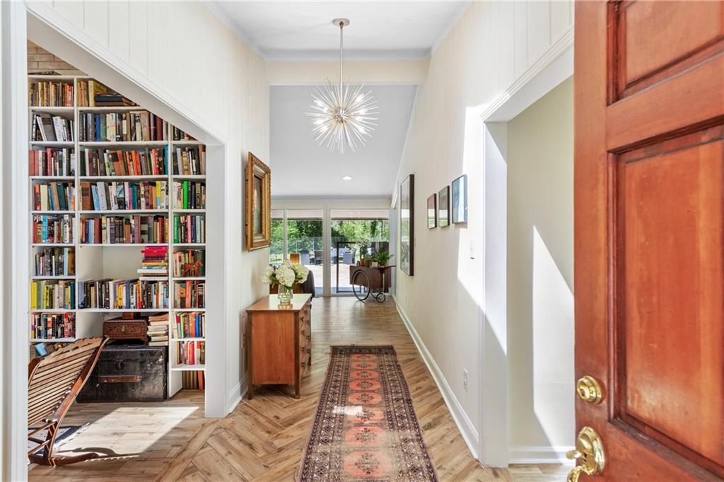 665 Londonberry Road, Sandy Springs, Georgia 30327, 4 Bedrooms Bedrooms, ,3 BathroomsBathrooms,Residential,Sold,665 Londonberry Road,7346918
