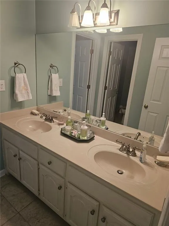 9 Ridgemere Trce Trace, Atlanta, Georgia 30328, 3 Bedrooms Bedrooms, ,2 BathroomsBathrooms,Residential,Sold,9 Ridgemere Trce Trace,7529672