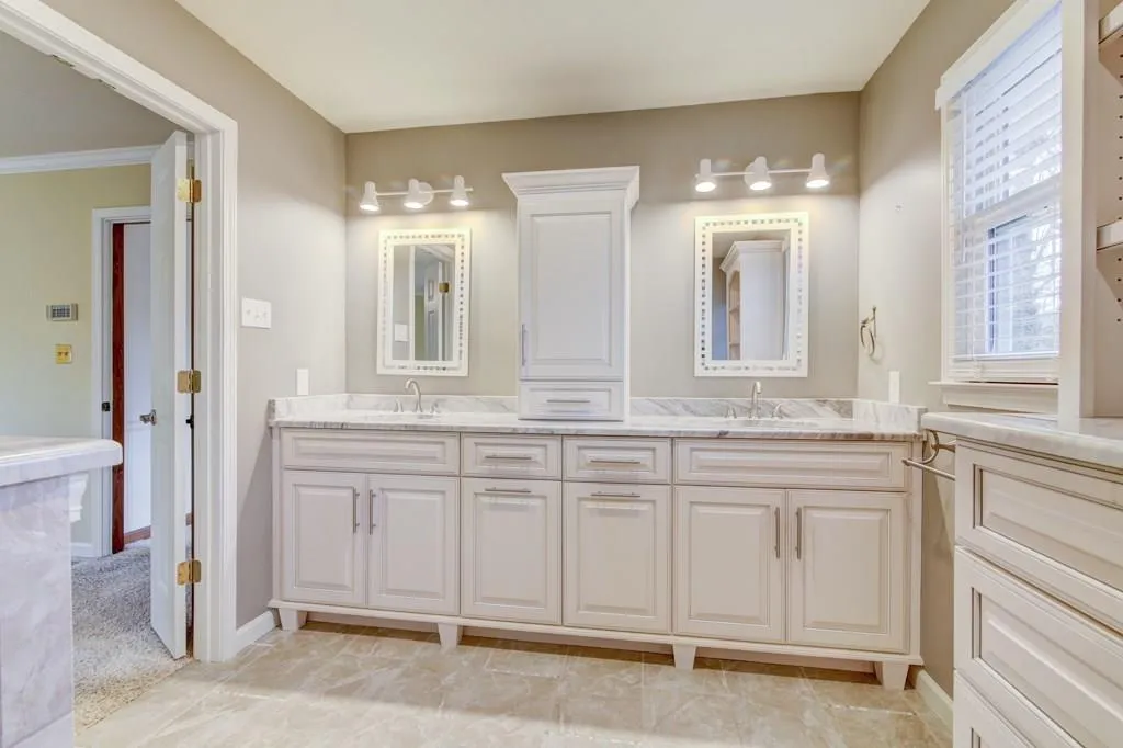5825 Riverwood Drive Nw, Atlanta, Georgia 30328, 4 Bedrooms Bedrooms, ,3 BathroomsBathrooms,Residential,Sold,5825 Riverwood Drive Nw,6127021