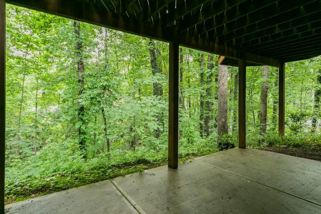5825 Riverwood Drive Nw, Atlanta, Georgia 30328, 4 Bedrooms Bedrooms, ,3 BathroomsBathrooms,Residential,Sold,5825 Riverwood Drive Nw,6127021