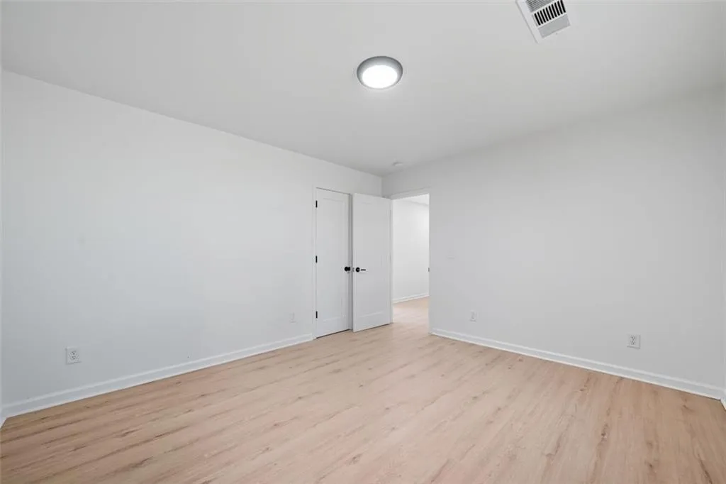2885 Dale Creek Drive Nw, Atlanta, Georgia 30318, 5 Bedrooms Bedrooms, 0 ,3 BathroomsBathrooms,Residential,For Sale,2885 Dale Creek Drive Nw,7650371
