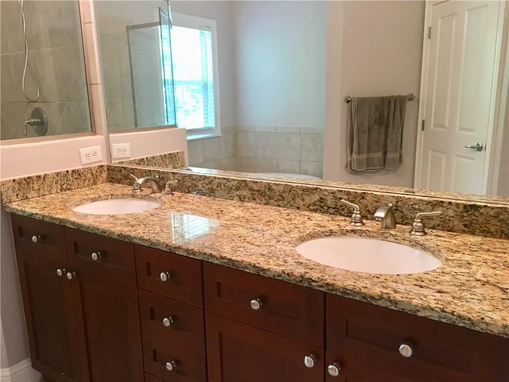 1187 Glenridge Place Ne, Atlanta, Georgia 30342, 3 Bedrooms Bedrooms, ,2 BathroomsBathrooms,Residential,Sold,1187 Glenridge Place Ne,6025801