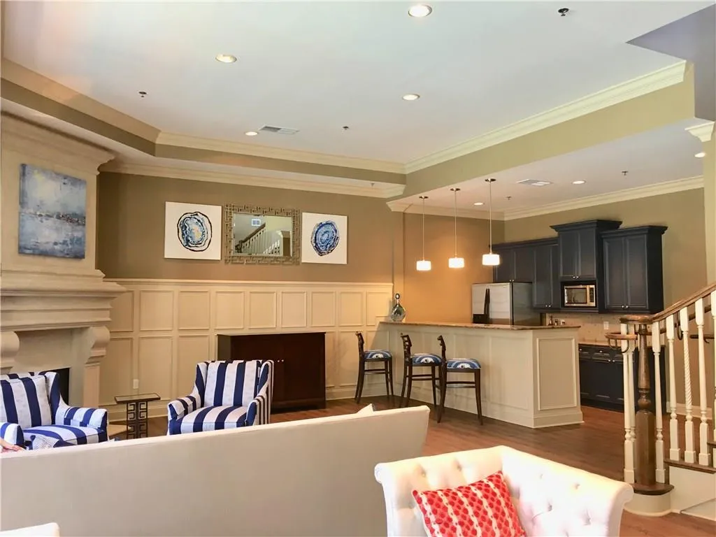 1187 Glenridge Place Ne, Atlanta, Georgia 30342, 3 Bedrooms Bedrooms, ,2 BathroomsBathrooms,Residential,Sold,1187 Glenridge Place Ne,6025801