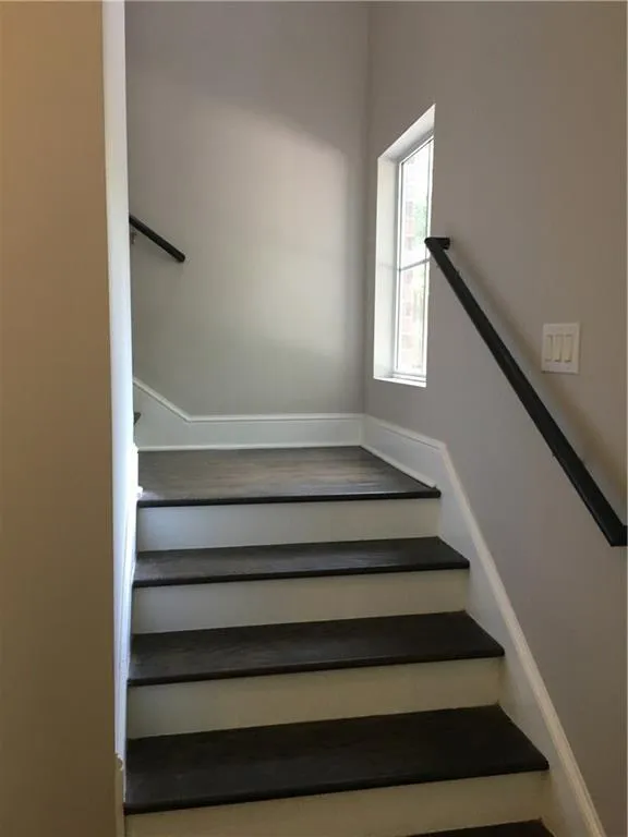 1187 Glenridge Place Ne, Atlanta, Georgia 30342, 3 Bedrooms Bedrooms, ,2 BathroomsBathrooms,Residential,Sold,1187 Glenridge Place Ne,6025801