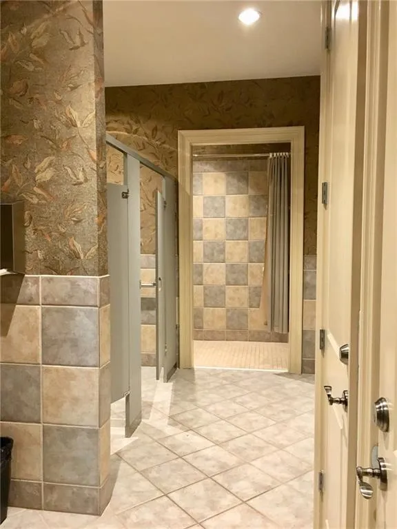 1187 Glenridge Place Ne, Atlanta, Georgia 30342, 3 Bedrooms Bedrooms, ,2 BathroomsBathrooms,Residential,Sold,1187 Glenridge Place Ne,6025801