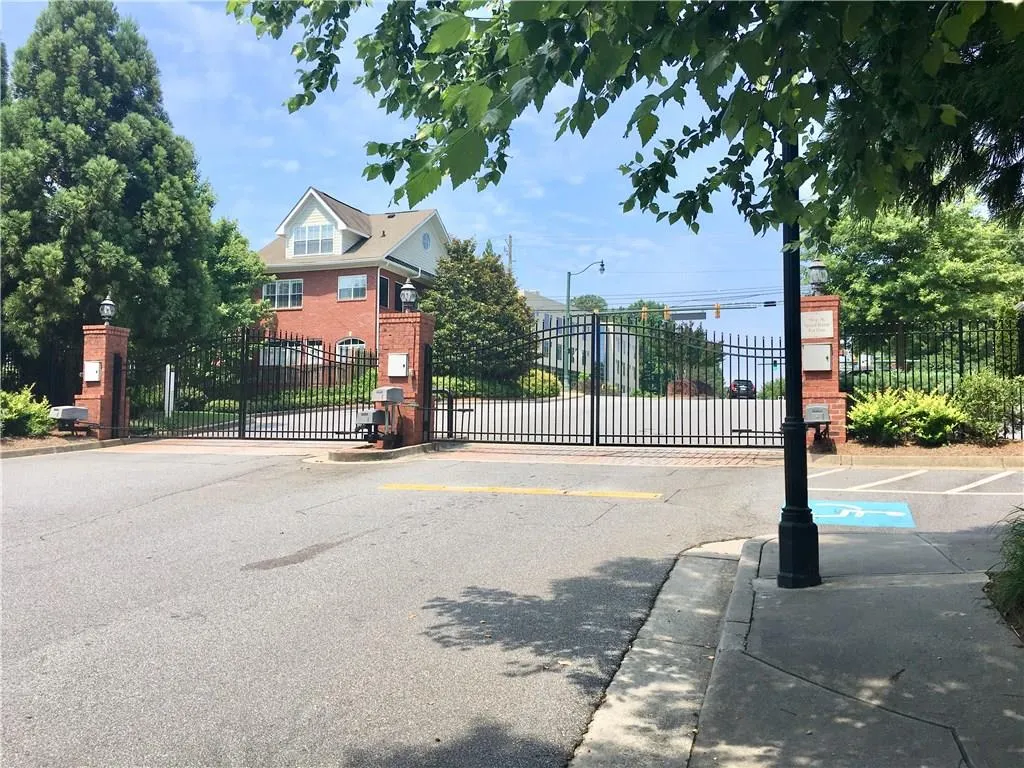 1187 Glenridge Place Ne, Atlanta, Georgia 30342, 3 Bedrooms Bedrooms, ,2 BathroomsBathrooms,Residential,Sold,1187 Glenridge Place Ne,6025801