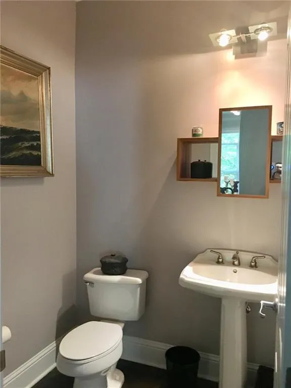 1187 Glenridge Place Ne, Atlanta, Georgia 30342, 3 Bedrooms Bedrooms, ,2 BathroomsBathrooms,Residential,Sold,1187 Glenridge Place Ne,6025801