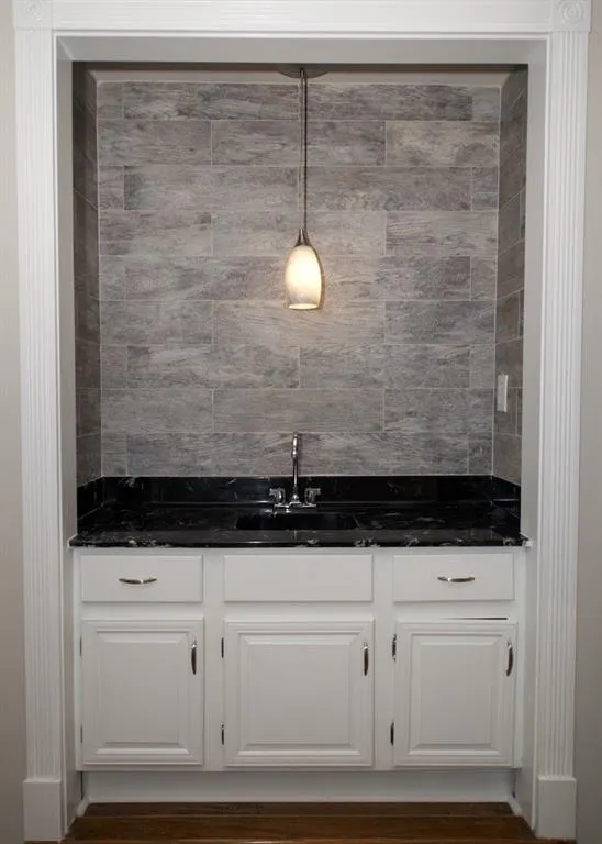 28 Huntington Place Drive, Sandy Springs, Georgia 30350, 3 Bedrooms Bedrooms, ,2 BathroomsBathrooms,Residential,Sold,28 Huntington Place Drive,5934309