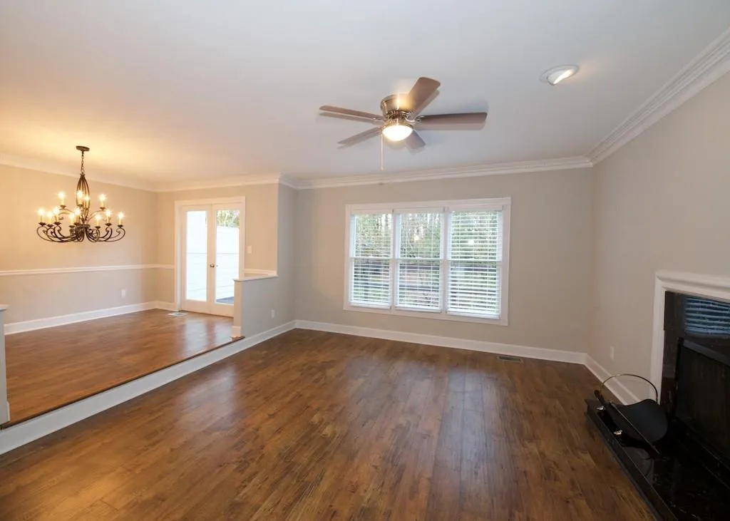 28 Huntington Place Drive, Sandy Springs, Georgia 30350, 3 Bedrooms Bedrooms, ,2 BathroomsBathrooms,Residential,Sold,28 Huntington Place Drive,5934309