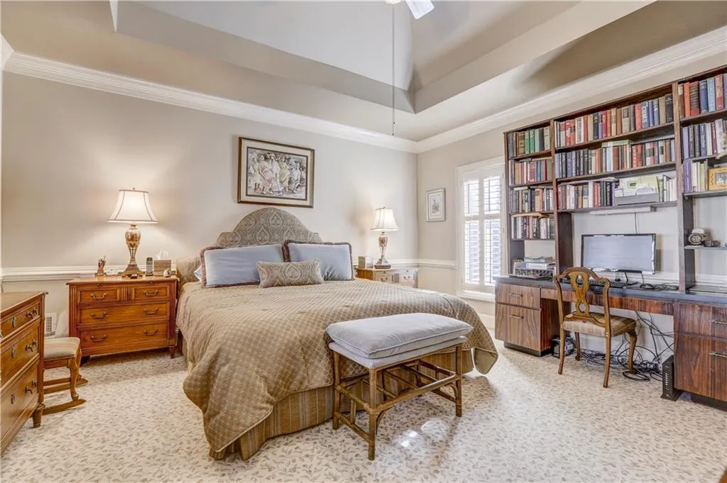 19 Ridgemere Trace, Sandy Springs, Georgia 30328, 4 Bedrooms Bedrooms, ,3 BathroomsBathrooms,Residential,Sold,19 Ridgemere Trace,5956994