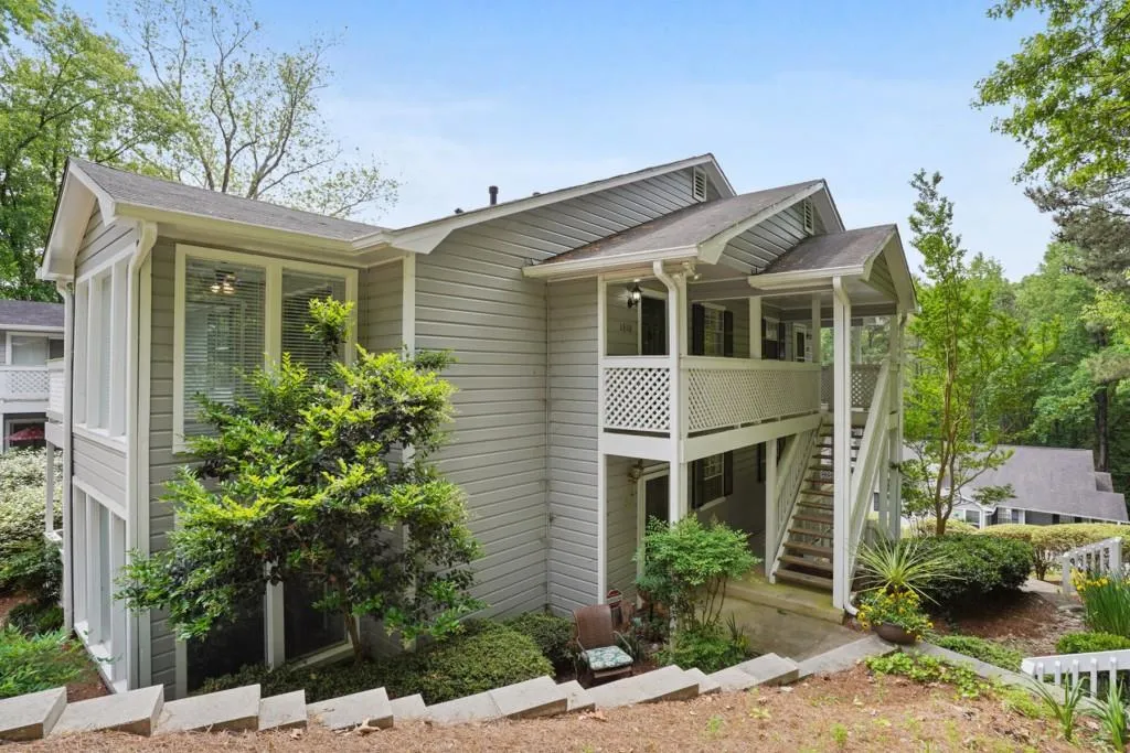 1310 Natchez Trace, Sandy Springs, Georgia 30350, 2 Bedrooms Bedrooms, ,1 BathroomBathrooms,Residential,Sold,1310 Natchez Trace,6877142