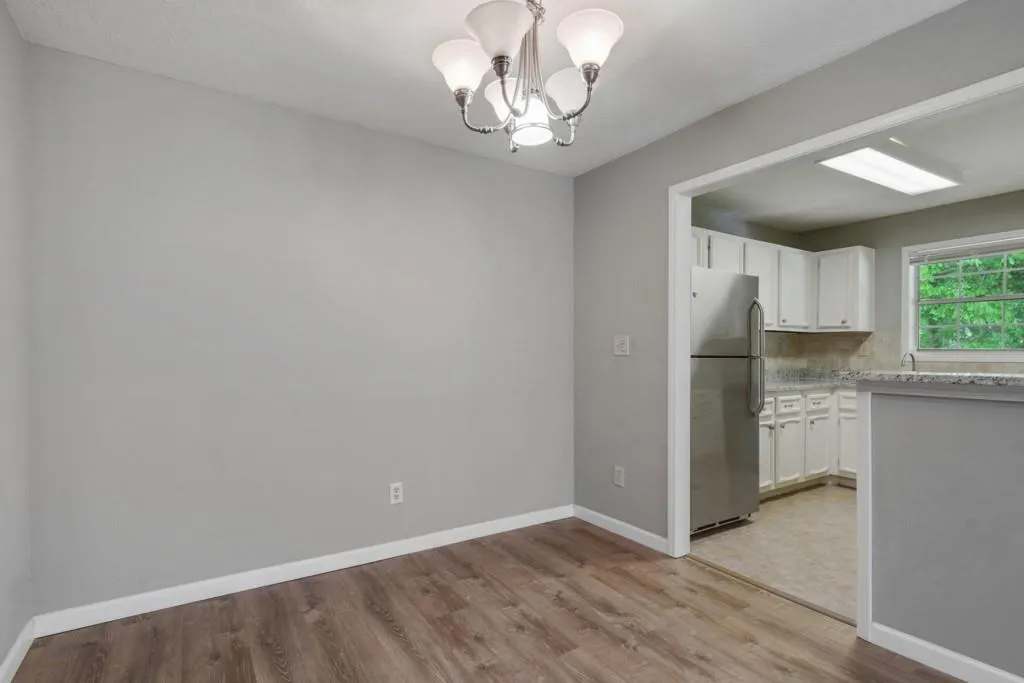 1310 Natchez Trace, Sandy Springs, Georgia 30350, 2 Bedrooms Bedrooms, ,1 BathroomBathrooms,Residential,Sold,1310 Natchez Trace,6877142