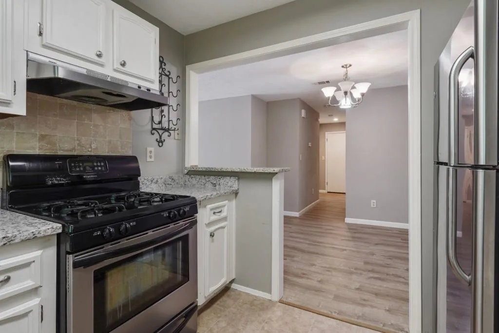 1310 Natchez Trace, Sandy Springs, Georgia 30350, 2 Bedrooms Bedrooms, ,1 BathroomBathrooms,Residential,Sold,1310 Natchez Trace,6877142