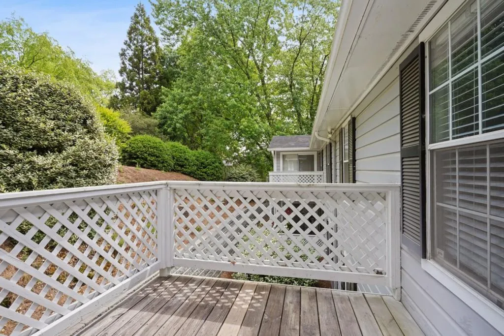 1310 Natchez Trace, Sandy Springs, Georgia 30350, 2 Bedrooms Bedrooms, ,1 BathroomBathrooms,Residential,Sold,1310 Natchez Trace,6877142