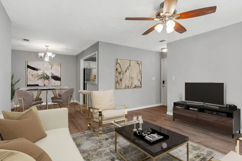 1310 Natchez Trace, Sandy Springs, Georgia 30350, 2 Bedrooms Bedrooms, ,1 BathroomBathrooms,Residential,Sold,1310 Natchez Trace,6877142