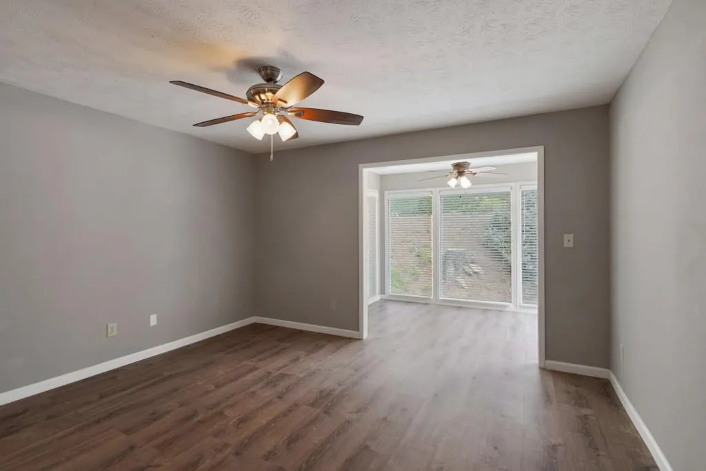 1310 Natchez Trace, Sandy Springs, Georgia 30350, 2 Bedrooms Bedrooms, ,1 BathroomBathrooms,Residential,Sold,1310 Natchez Trace,6877142