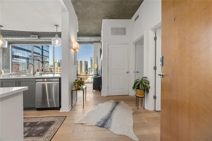 923 Peachtree Street Ne Unit 939, Atlanta, Georgia 30309