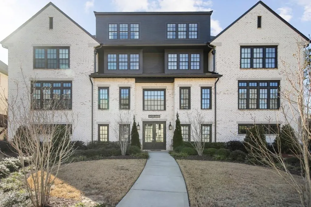 6442 Canopy Drive, Sandy Springs, Georgia 30328, 2 Bedrooms Bedrooms, ,2 BathroomsBathrooms,Residential,Sold,6442 Canopy Drive,7562883