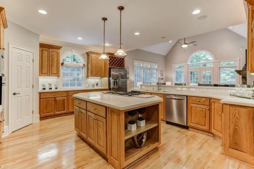 740 Latour Drive, Sandy Springs, Georgia 30350, 5 Bedrooms Bedrooms, ,3 BathroomsBathrooms,Residential,Sold,740 Latour Drive,6114763