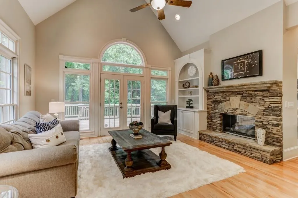 740 Latour Drive, Sandy Springs, Georgia 30350, 5 Bedrooms Bedrooms, ,3 BathroomsBathrooms,Residential,Sold,740 Latour Drive,6114763