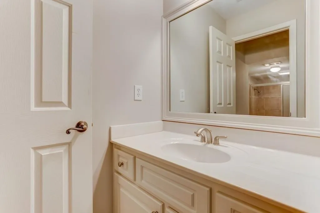 740 Latour Drive, Sandy Springs, Georgia 30350, 5 Bedrooms Bedrooms, ,3 BathroomsBathrooms,Residential,Sold,740 Latour Drive,6114763