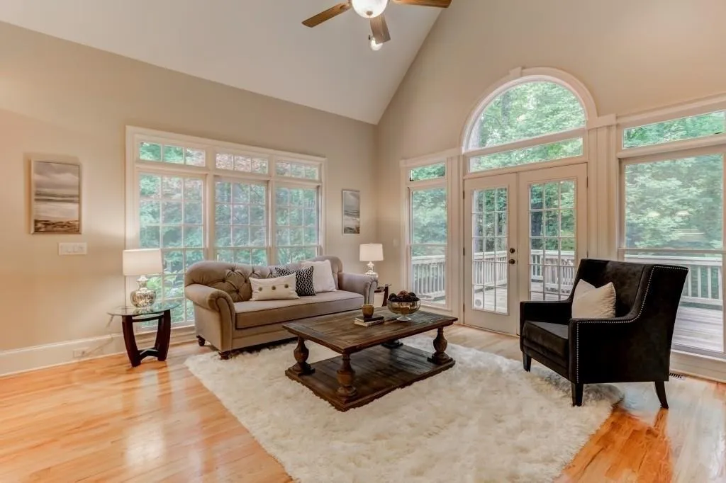 740 Latour Drive, Sandy Springs, Georgia 30350, 5 Bedrooms Bedrooms, ,3 BathroomsBathrooms,Residential,Sold,740 Latour Drive,6114763