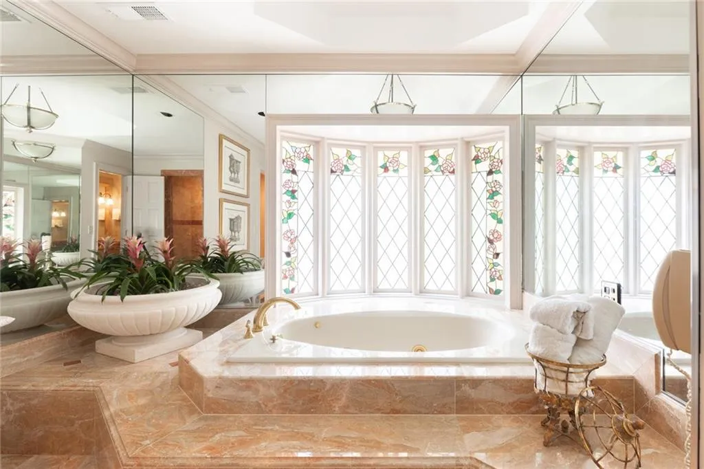 50 Cates Ridge Road, Sandy Springs, Georgia 30327, 7 Bedrooms Bedrooms, ,8 BathroomsBathrooms,Residential,Sold,50 Cates Ridge Road,6886698