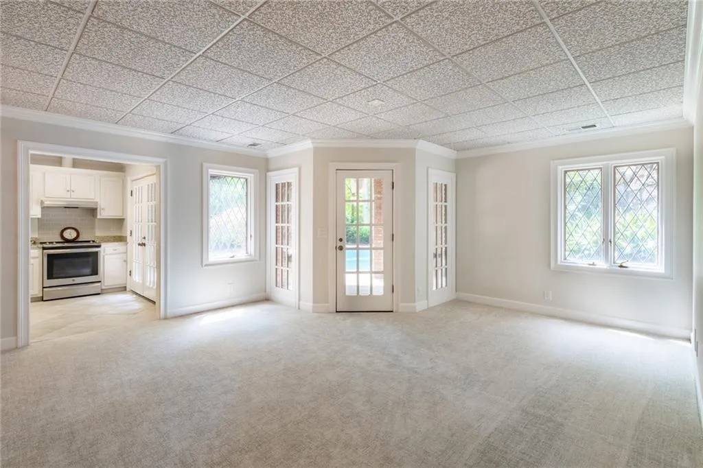 50 Cates Ridge Road, Sandy Springs, Georgia 30327, 7 Bedrooms Bedrooms, ,8 BathroomsBathrooms,Residential,Sold,50 Cates Ridge Road,6886698