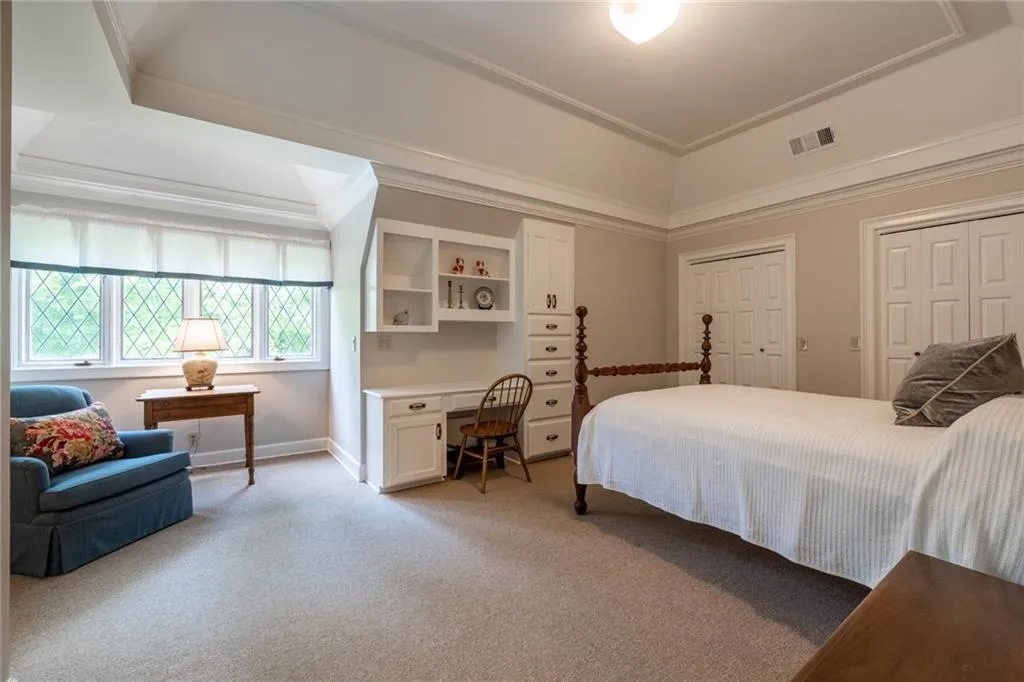 50 Cates Ridge Road, Sandy Springs, Georgia 30327, 7 Bedrooms Bedrooms, ,8 BathroomsBathrooms,Residential,Sold,50 Cates Ridge Road,6886698