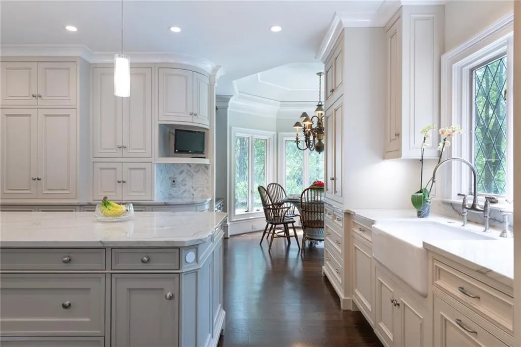 50 Cates Ridge Road, Sandy Springs, Georgia 30327, 7 Bedrooms Bedrooms, ,8 BathroomsBathrooms,Residential,Sold,50 Cates Ridge Road,6886698