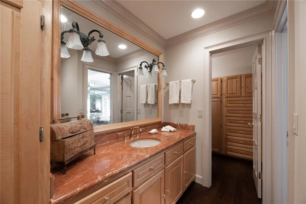 50 Cates Ridge Road, Sandy Springs, Georgia 30327, 7 Bedrooms Bedrooms, ,8 BathroomsBathrooms,Residential,Sold,50 Cates Ridge Road,6886698