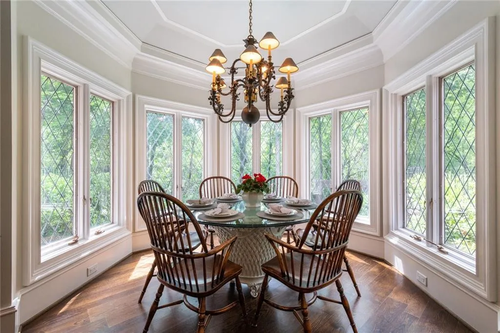 50 Cates Ridge Road, Sandy Springs, Georgia 30327, 7 Bedrooms Bedrooms, ,8 BathroomsBathrooms,Residential,Sold,50 Cates Ridge Road,6886698